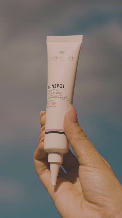 BIOBALANCE AQUA FUSION МАТИРАЩ КРЕМ ЗА КОЖА С ПИГМЕНТНИ ПЕТНА С SPF 50